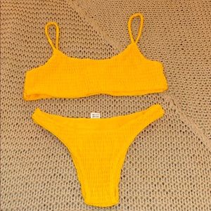 NWT Yellow ruched bikini, size S